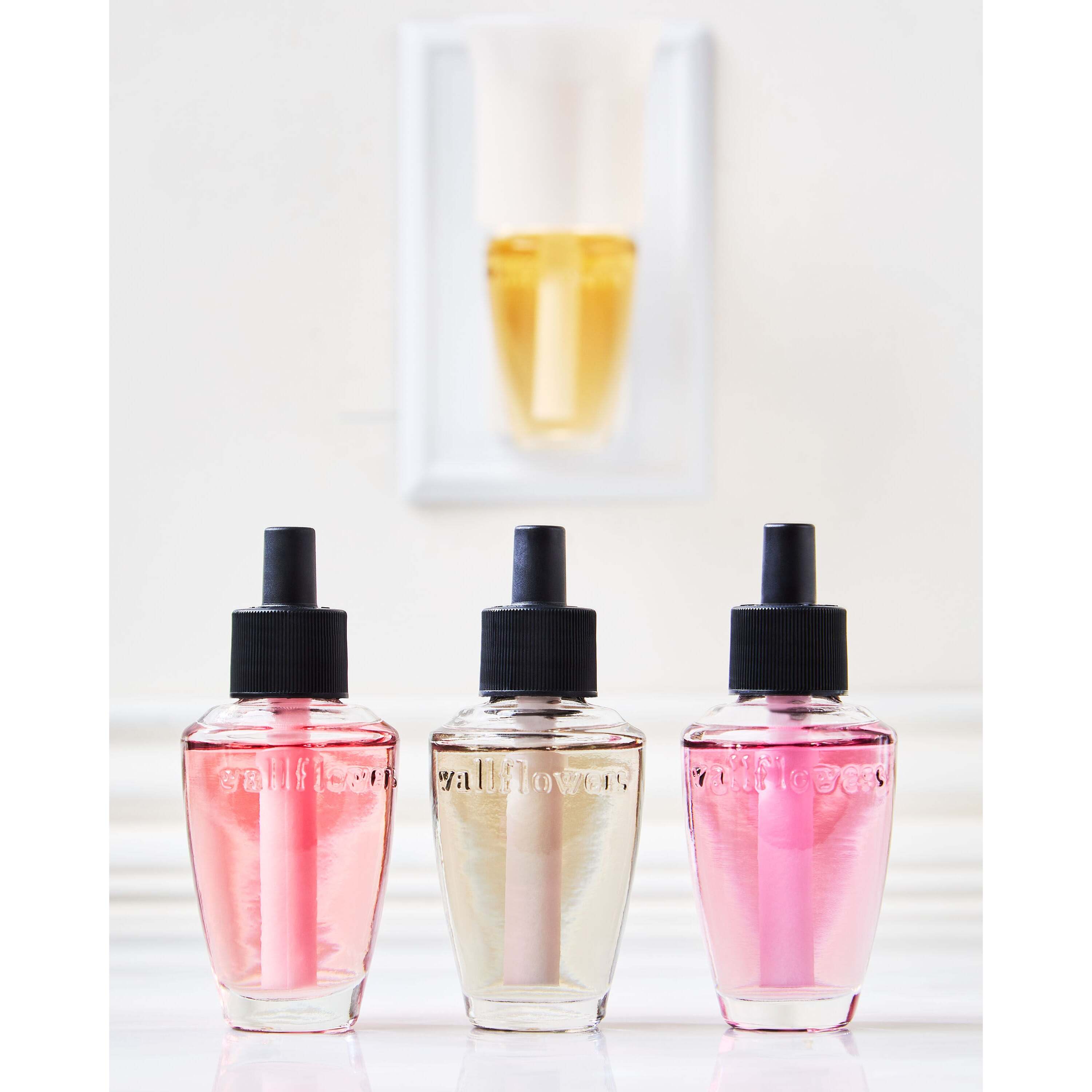 Mahogany Teakwood Wallflowers Refills 2-Pack - Image 5