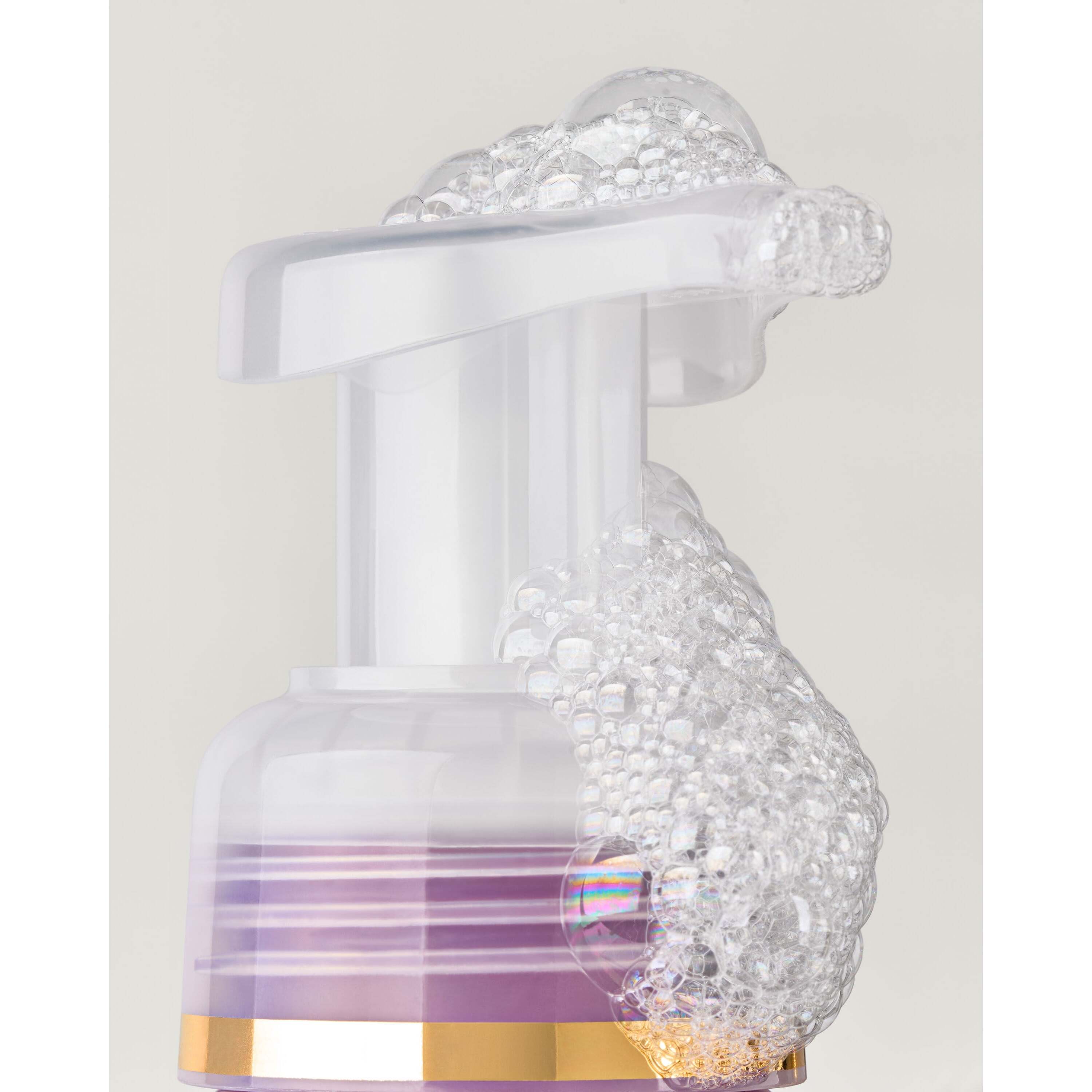 Black Cherry Merlot Gentle & Clean Foaming Hand Soap - Image 4