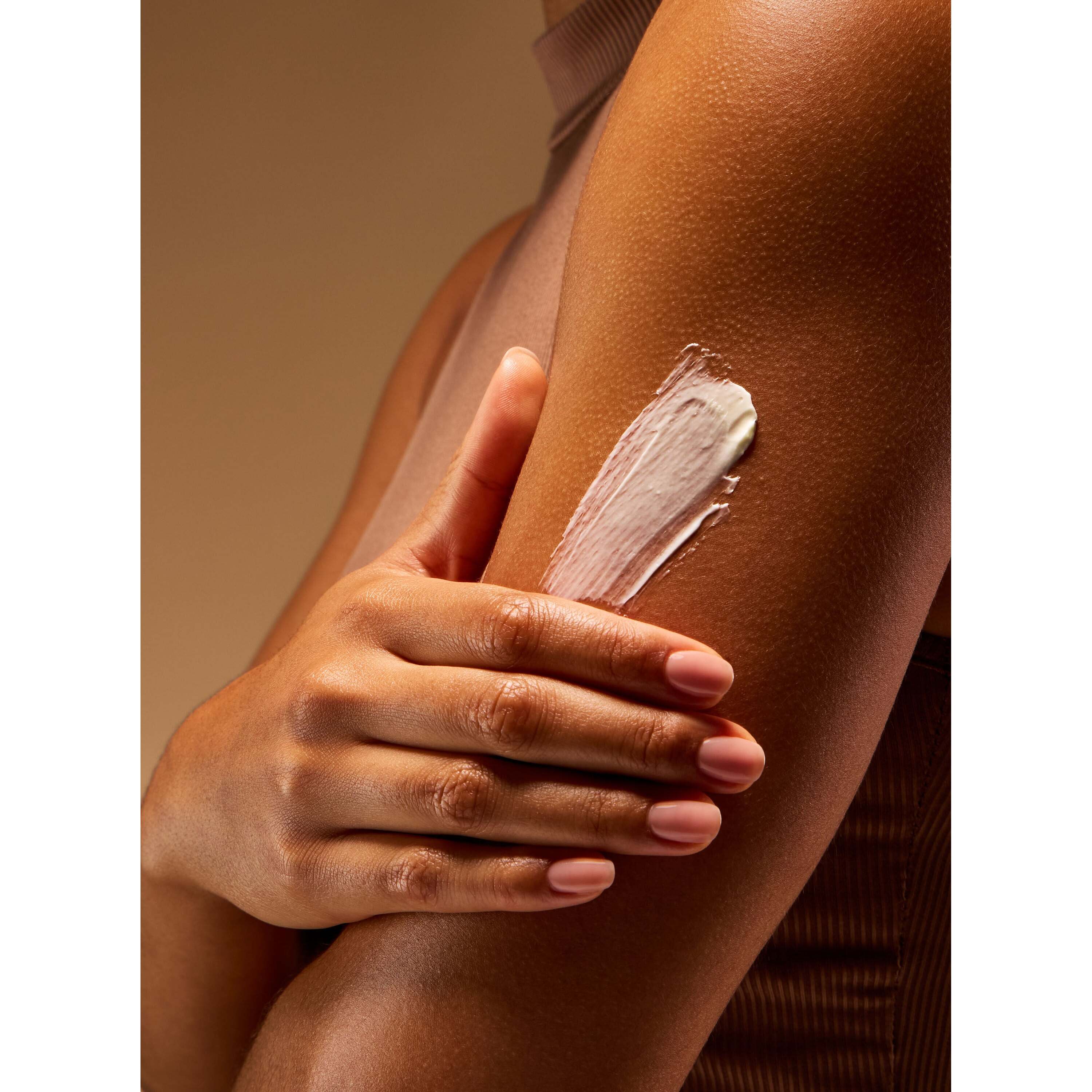 Touch Of Gold Ultimate Hydration Body Cream - Image 6