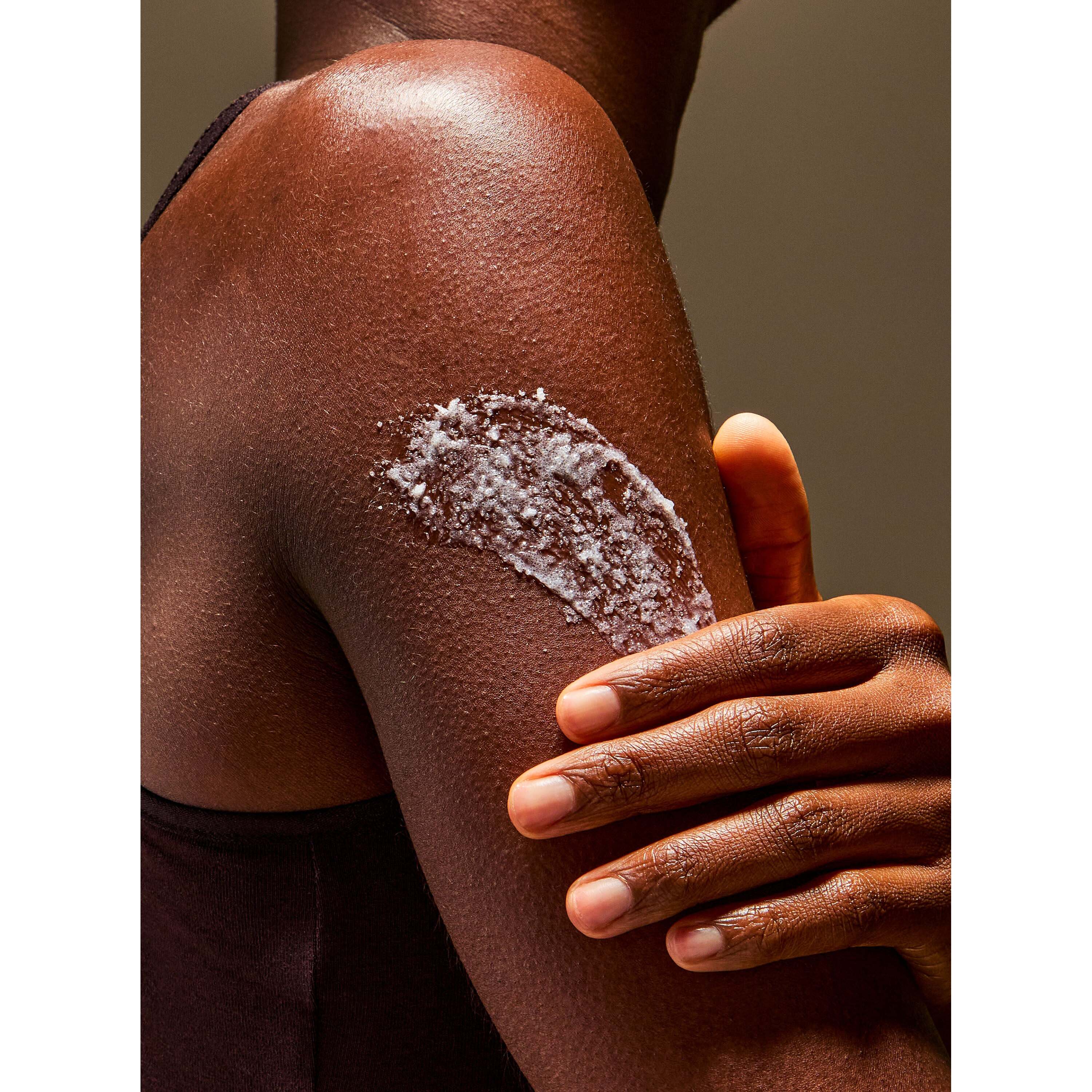 Japanese Cherry Blossom Creamy Body Scrub - Image 5