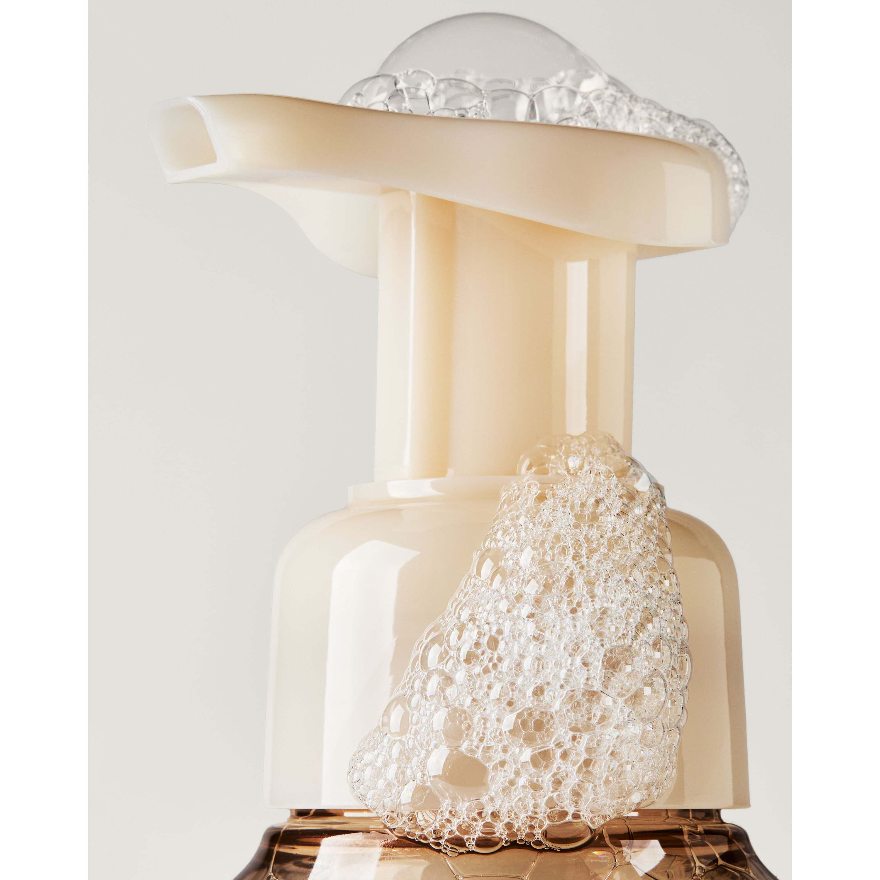 Vanilla Coconut Gentle & Clean Foaming Hand Soap - Image 5