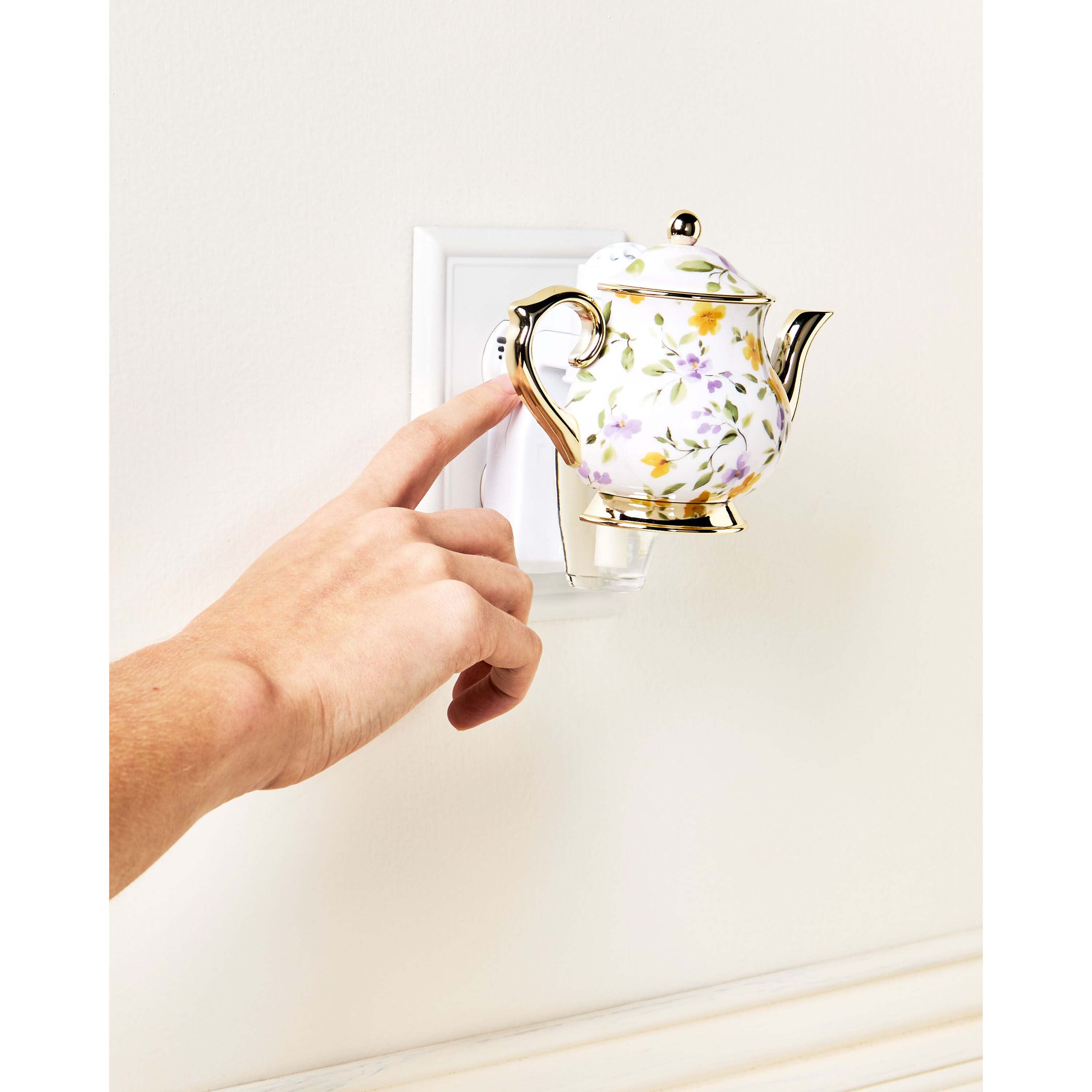 Teapot Scent Control Wallflowers Fragrance Plug - Image 5