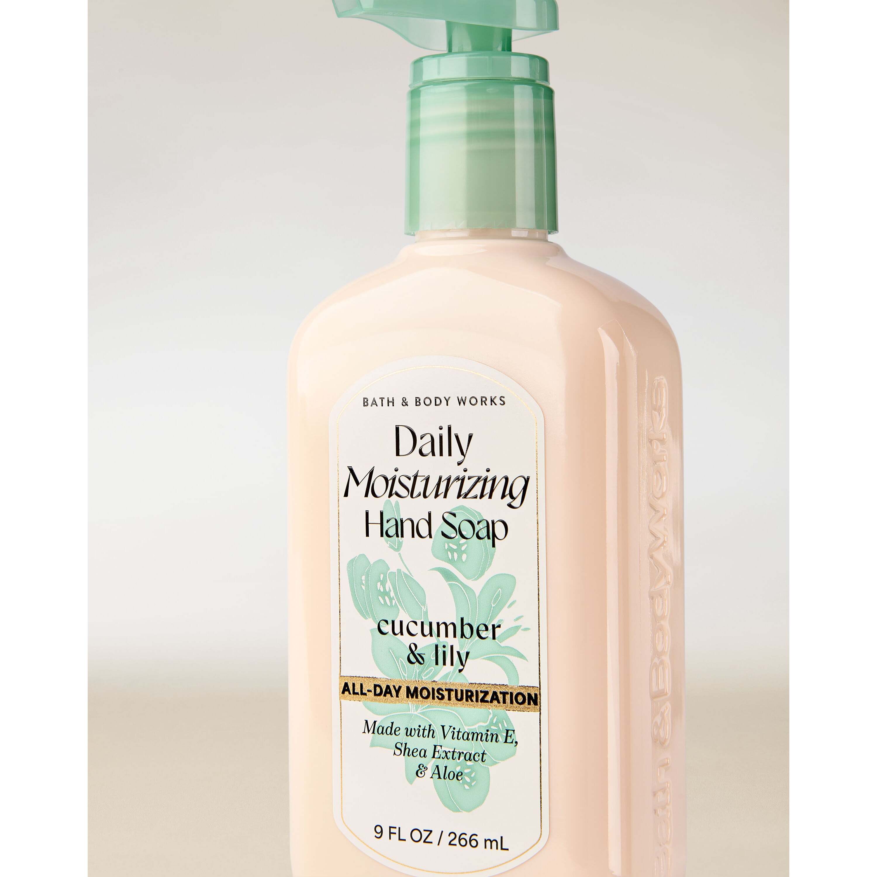 Cucumber & Lily Daily Moisturizing Hand Soap - Image 2