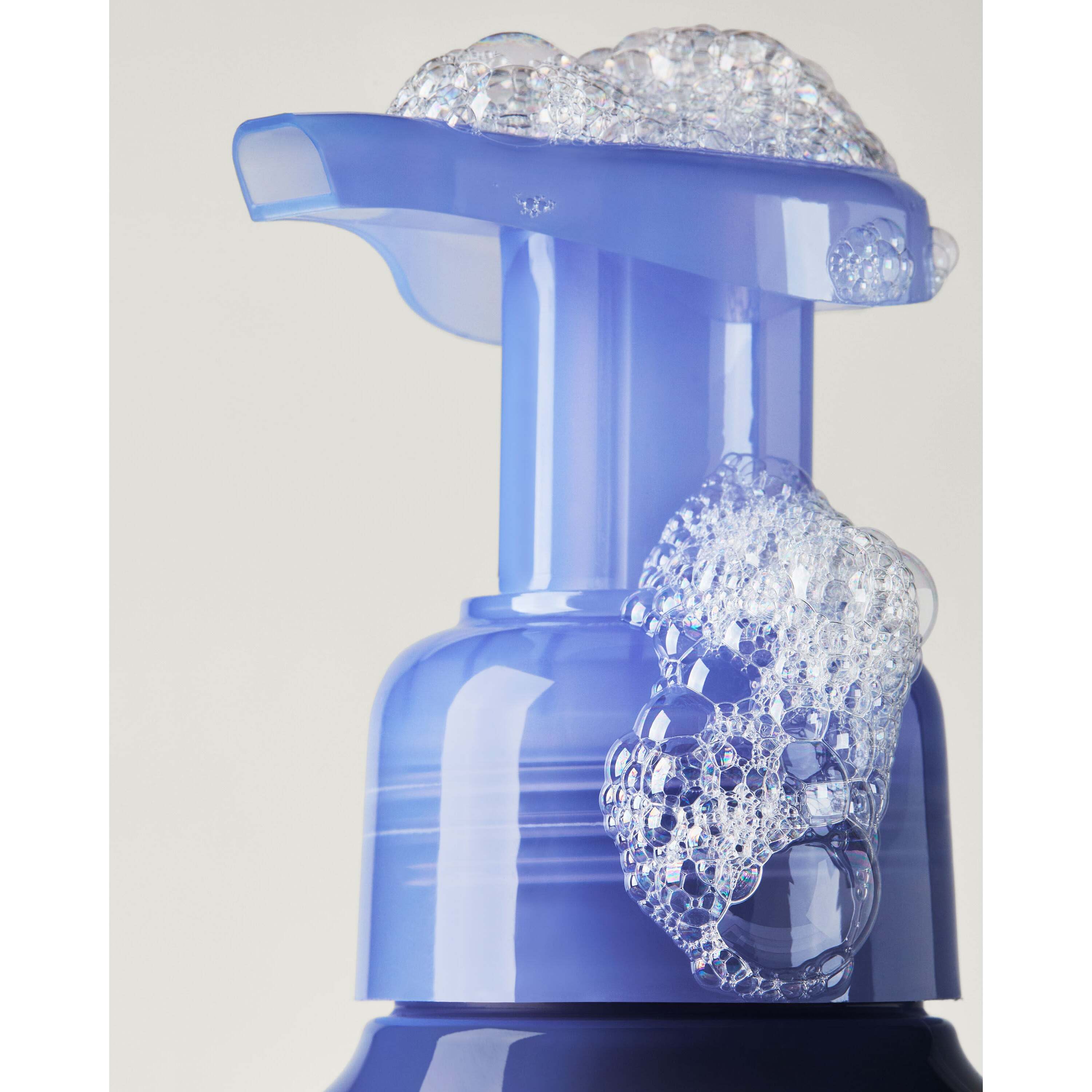 Fresh Cut Lilacs Gentle & Clean Foaming Hand Soap - Image 5