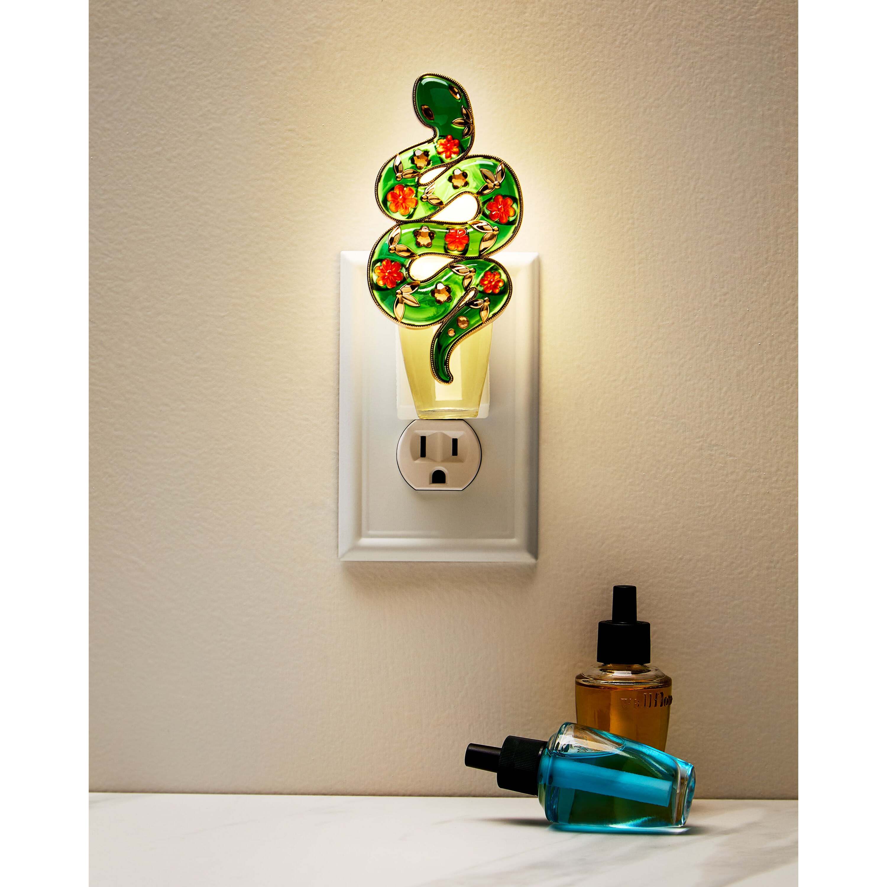 Snake Scent Control Nightlight Wallflowers Fragrance Plug - Image 6